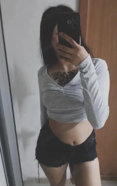 Studenta ta ascultatoare