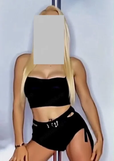 Blonda sexi și new doar pentru voi