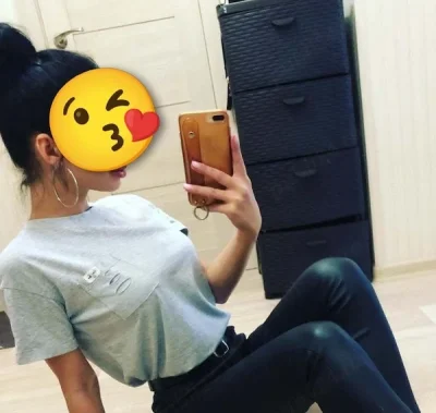 Buna ma numesc Elyssa