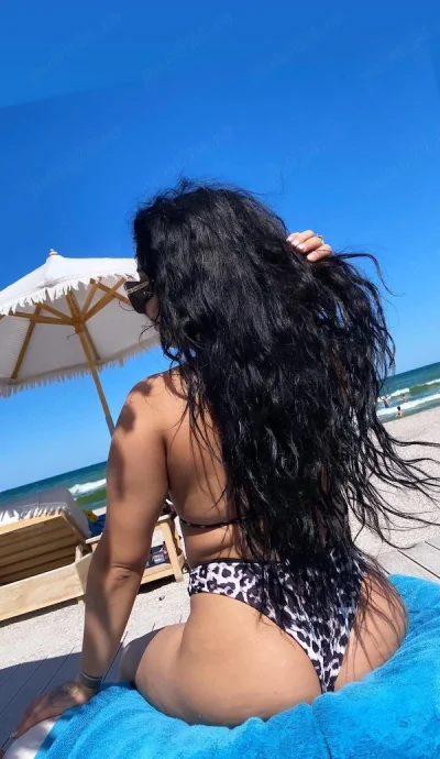 Adelinaaa ( poze reale )