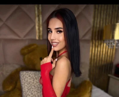 Eliana locație București . Am și colega