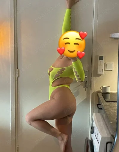 Blonda ochii albastri