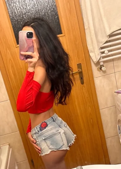SHOW WEB 18 ani!! te astept pe whatsapp