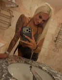 Show Pe Whatsap și Videoclipuri Ana Puștoaică 20 Ani - imagine 2