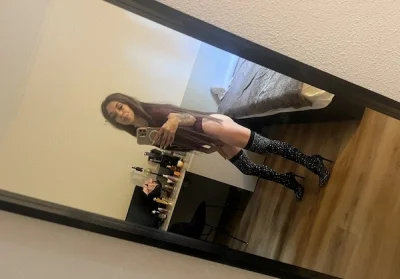 Fată nouă în oraș
