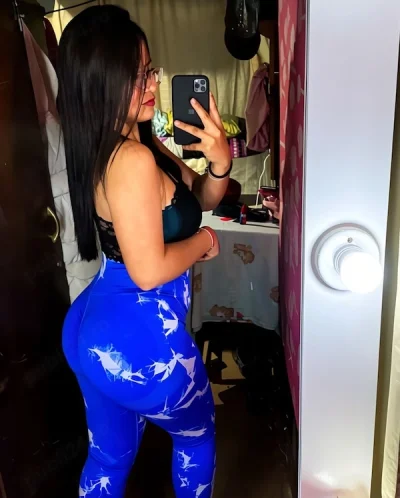 Mădălina Minionă Sexy 20 Anii!