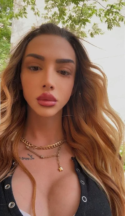 Romina 21 cm Transexuala nr 1 activa