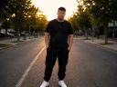 Băiat singur nou în oras - imagine 4
