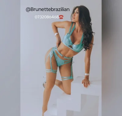 Brunetă braziliană verificare 100%