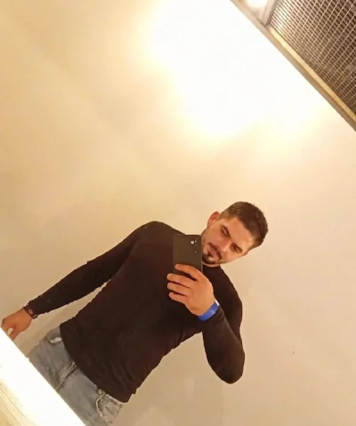 Pentru femei sau Cupluri