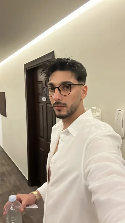 Bărbat arab 27 ani