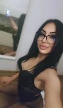 Rebeca noua in oraș, fac si deplasari! - imagine 2