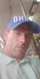Caut o fata in 22 si 43 ani din sat sau din orasi timisoara sau din jud timis eu am 43 ani m170 kg55 - imagine 1