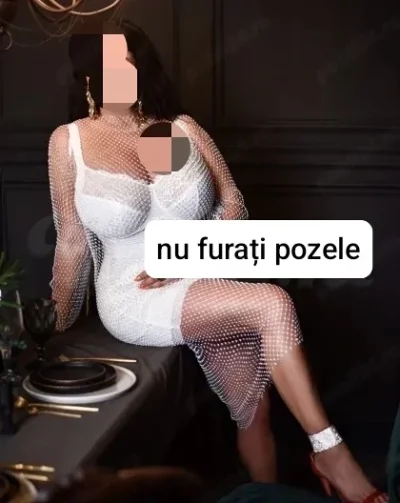 O doamna matură în orașul tău