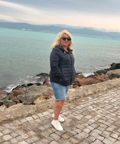 Alexa!! Ofer companie, Masaj mici fantezii Domnilor