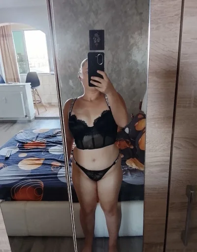 Bună mă numesc Ana sunt nouă în orașul tău am 19 ani