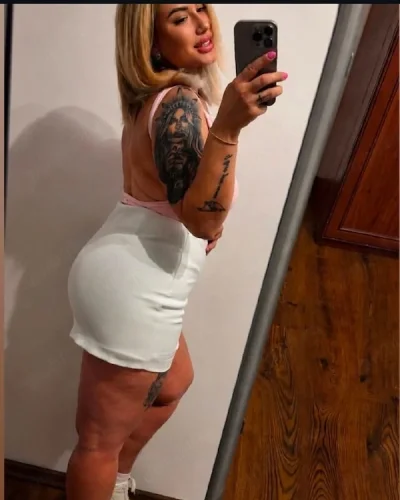 Blonda ta