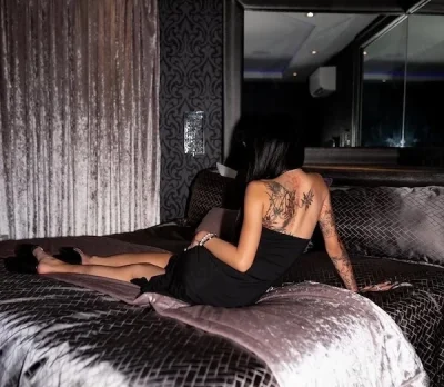 Alisa,24 ani ,thailandeza ,cateva zile in Alba !