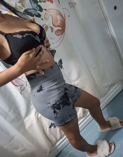 Unguroaica de 19 Ani Nou in Orasul tau