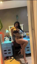 RAYSA ,brunetă tatuată plină de viață și cu chef de distracție - imagine 1